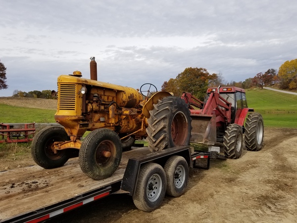 5c) 1951 M-M UTS-LP Tractor