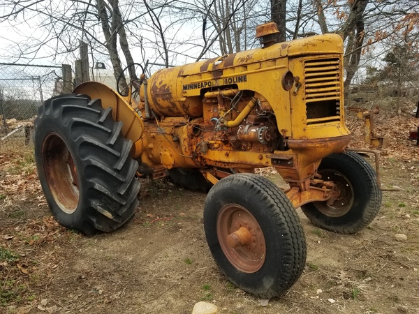 5f) 1951 M-M UTS-LP Tractor