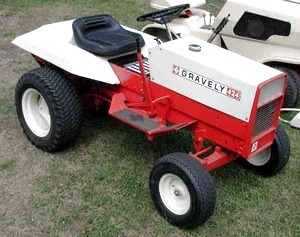 Photo of Gravely 424 Tractor