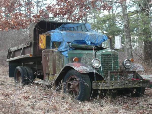 1) International C35 Dump Truck Cover