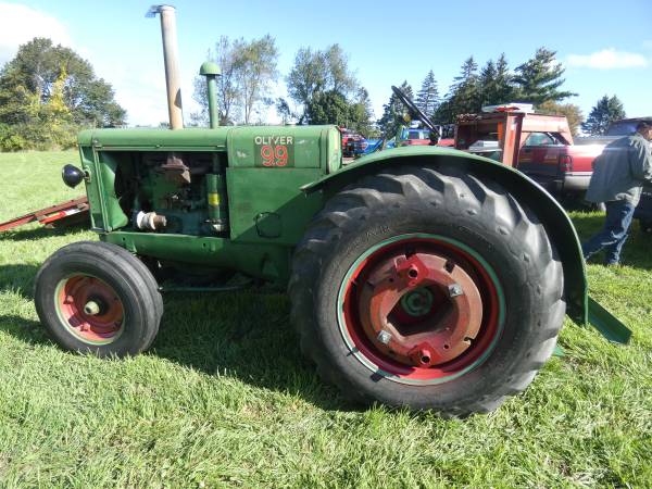 10) 1938 Oliver 99 Tractor 7.09.17