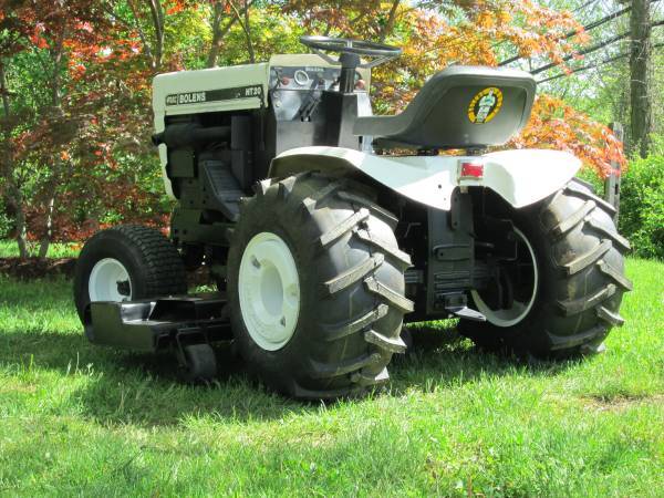 Photo of Bolens HT23 Tractor