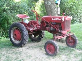 Photo of Farmall Cub Tractor