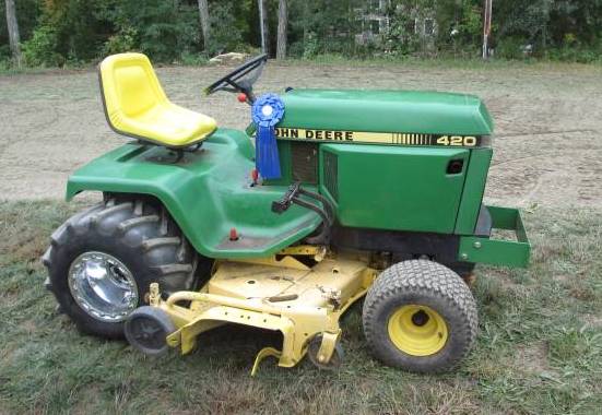 Photo of  John Deere 420 Tractor