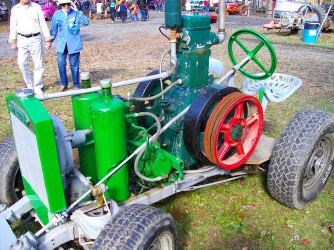 Endless belt for tractor or hit and miss engine