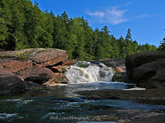 Sandstone Falls, another waterfall on the Black River Scenic Byway